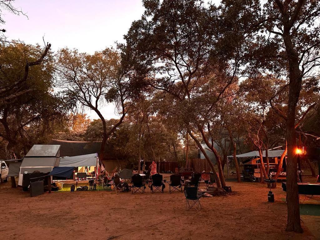 Kigeni Safari Lodge & Spa 法尔瓦特 客房 照片