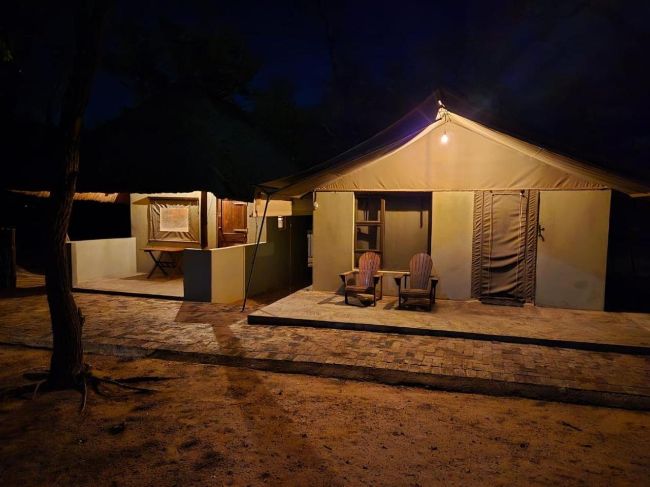 Kigeni Safari Lodge & Spa 法尔瓦特 客房 照片