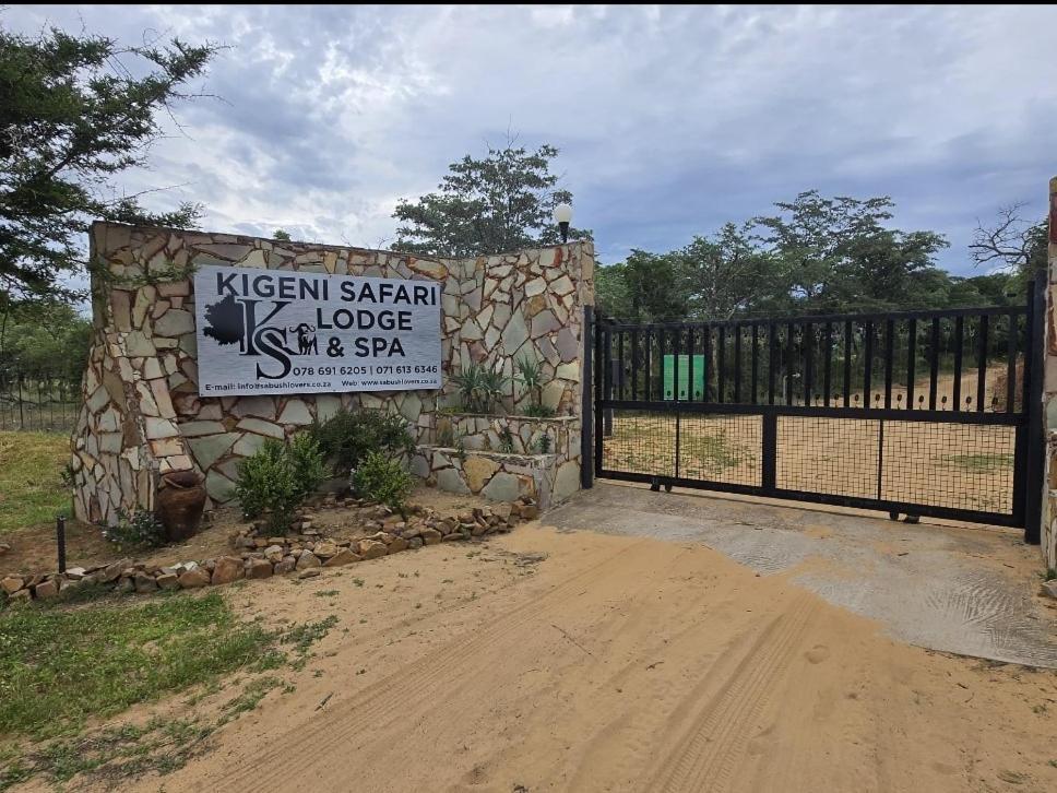 Kigeni Safari Lodge & Spa 法尔瓦特 外观 照片